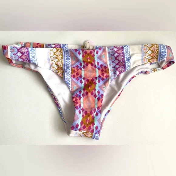 Swimwear Bikini set S Raisins Mai Tai 2 Pc Tribal Colorful Swimsuit Cheeky NEW - Picture 2 of 8